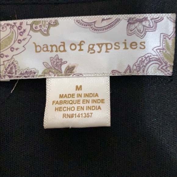 dress with flowers - Picture 2 of 3